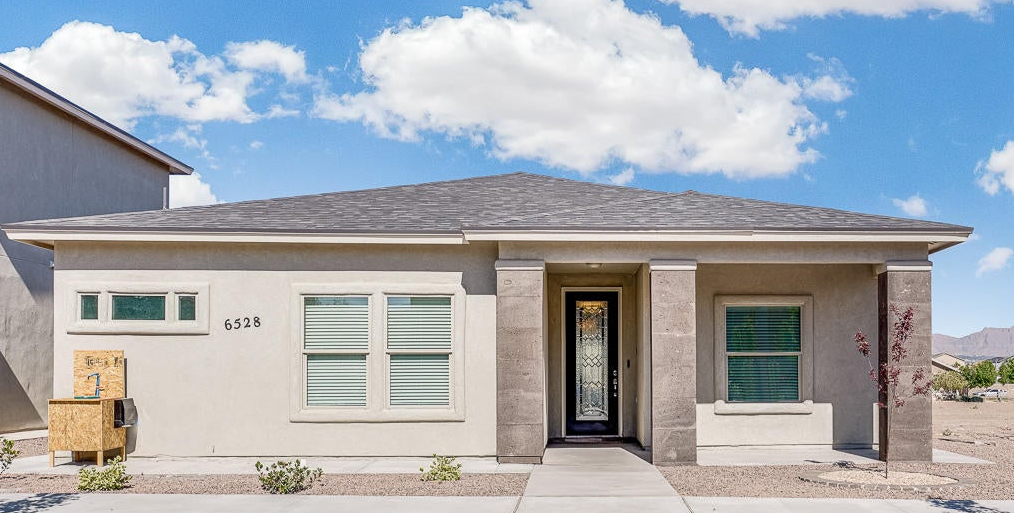 The Daniel 1804 Photo Image