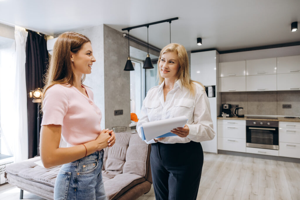 What to Look for During a Model Home Tour in El Paso